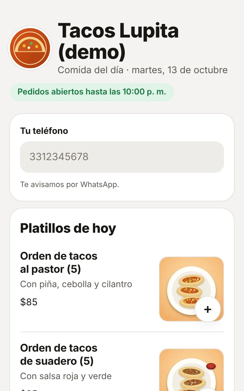 Menú de una tienda en el celular de un cliente, con platillos, precios y botón para agregar
