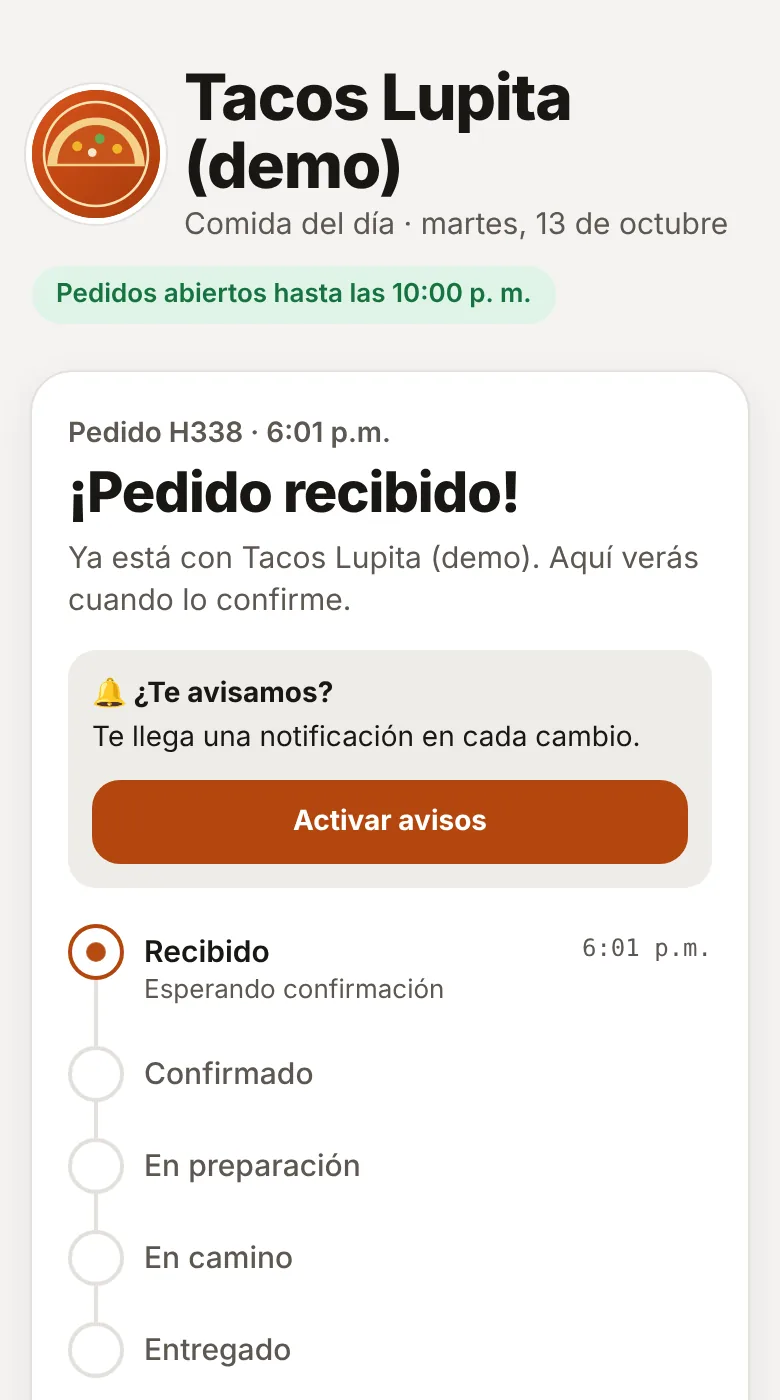 Pantalla de seguimiento del pedido con los pasos recibido, confirmado, en preparación, en camino y entregado
